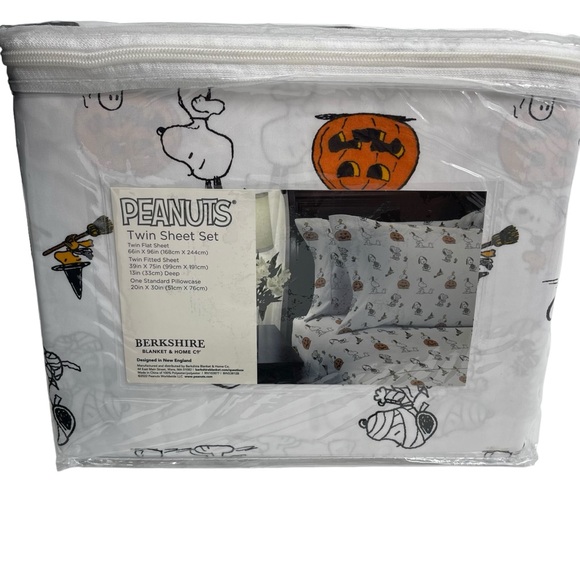 Peanuts Snoopy Halloween Twin Sheet Set Pumpkins Mummy Woodstock New - Picture 2 of 5